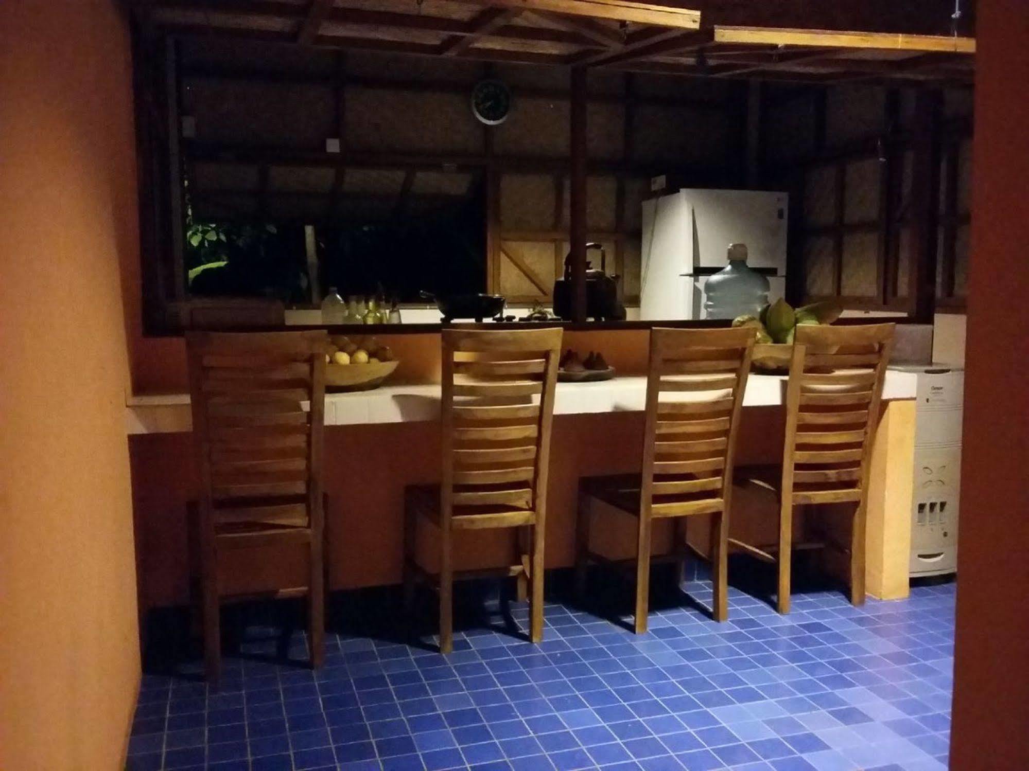 Hotel Bali Bila Bungalow Pabean Buleleng Exterior foto