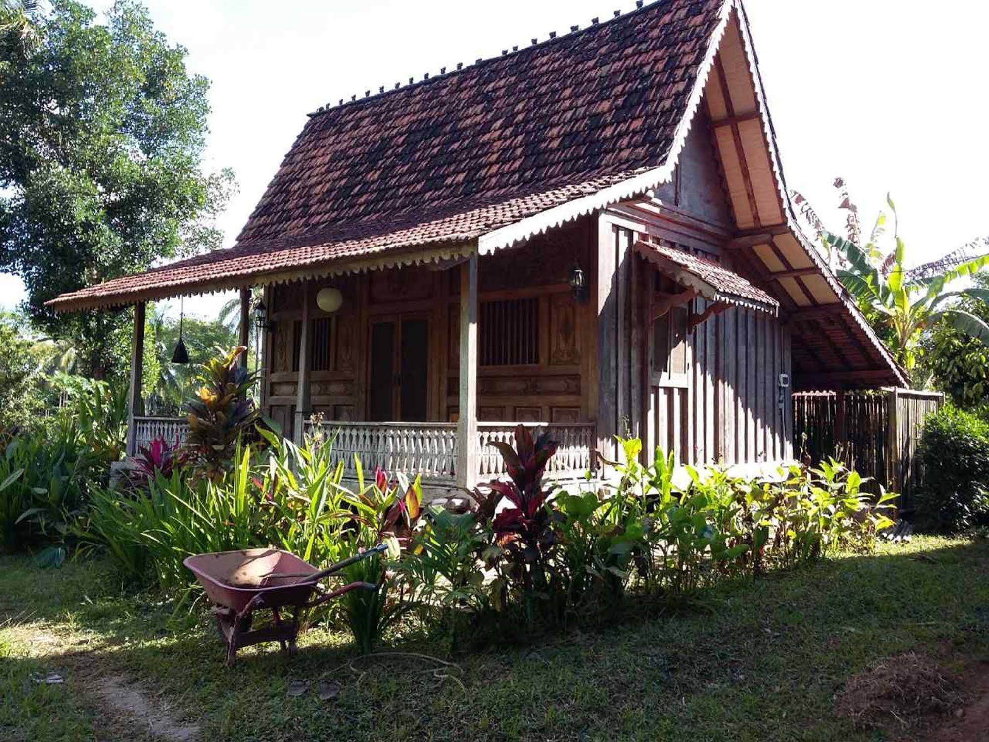 Hotel Bali Bila Bungalow Pabean Buleleng Exterior foto