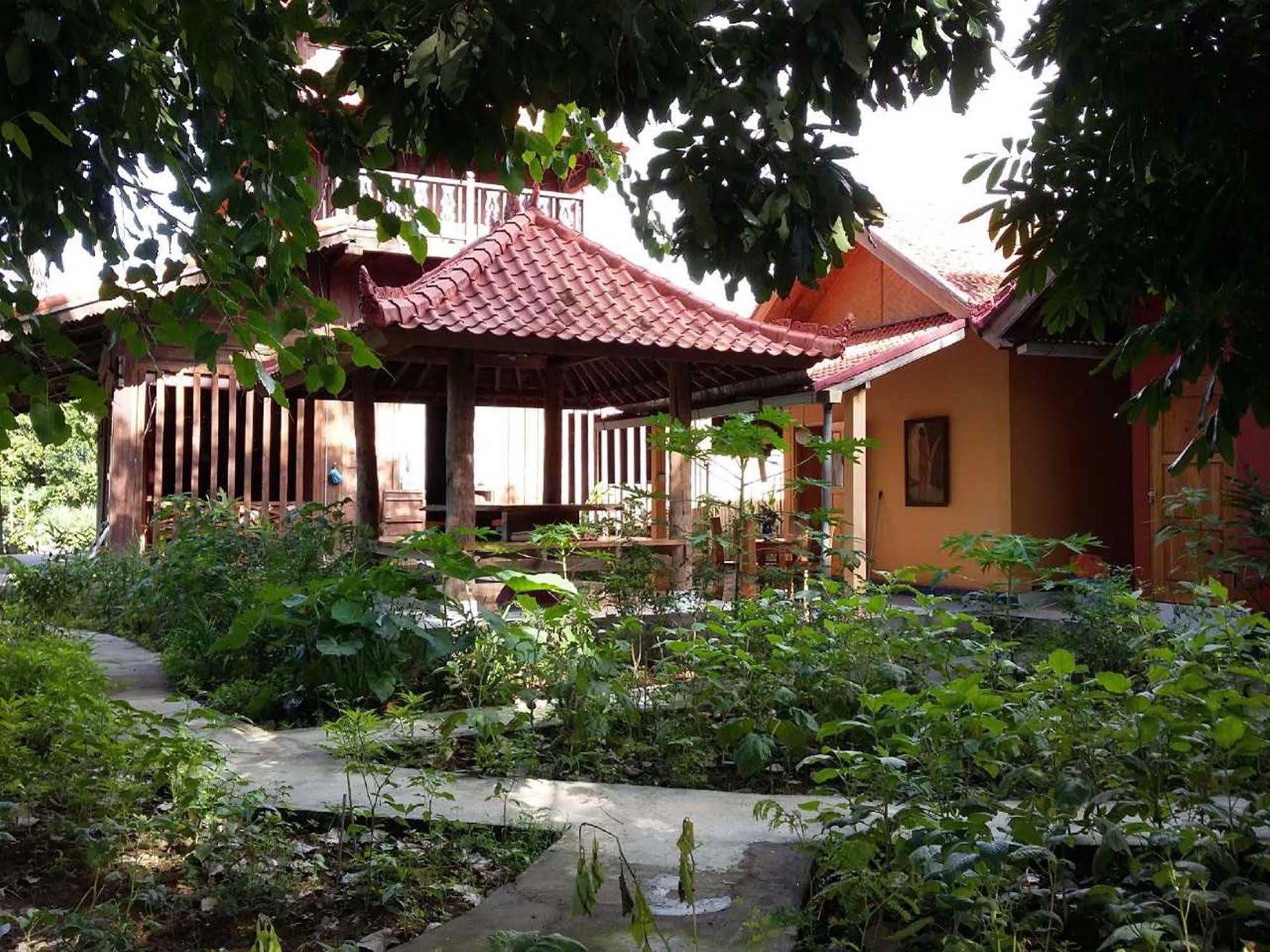 Hotel Bali Bila Bungalow Pabean Buleleng Exterior foto