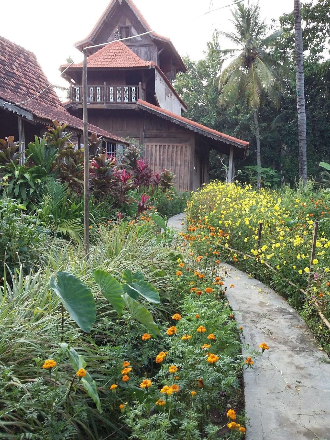 Hotel Bali Bila Bungalow Pabean Buleleng Exterior foto